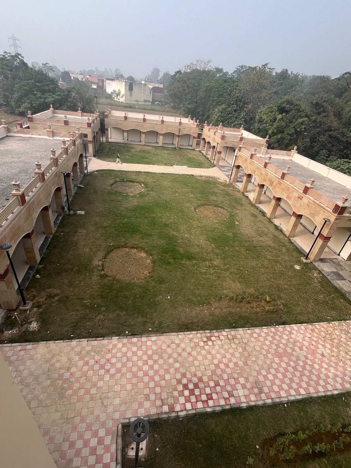 Government building — structural columns